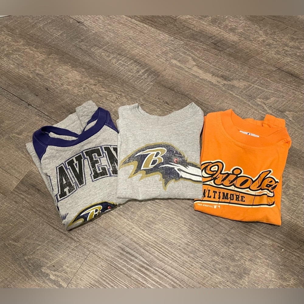 Baltimore fans Ravens and Orioles shirt lot 3 shirts size 4-5